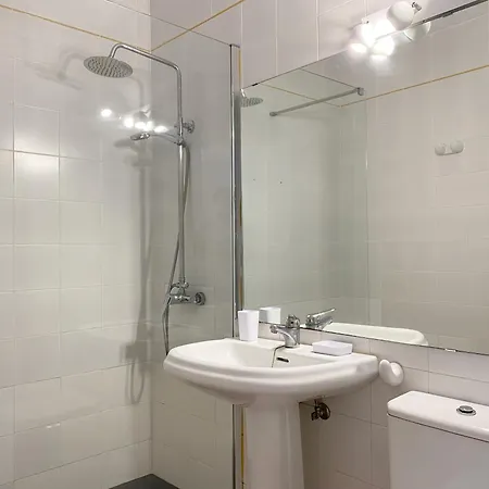 Apartamento Con Vistas Al Mar En Urbanizacion En Primera Linea De Playa Vera